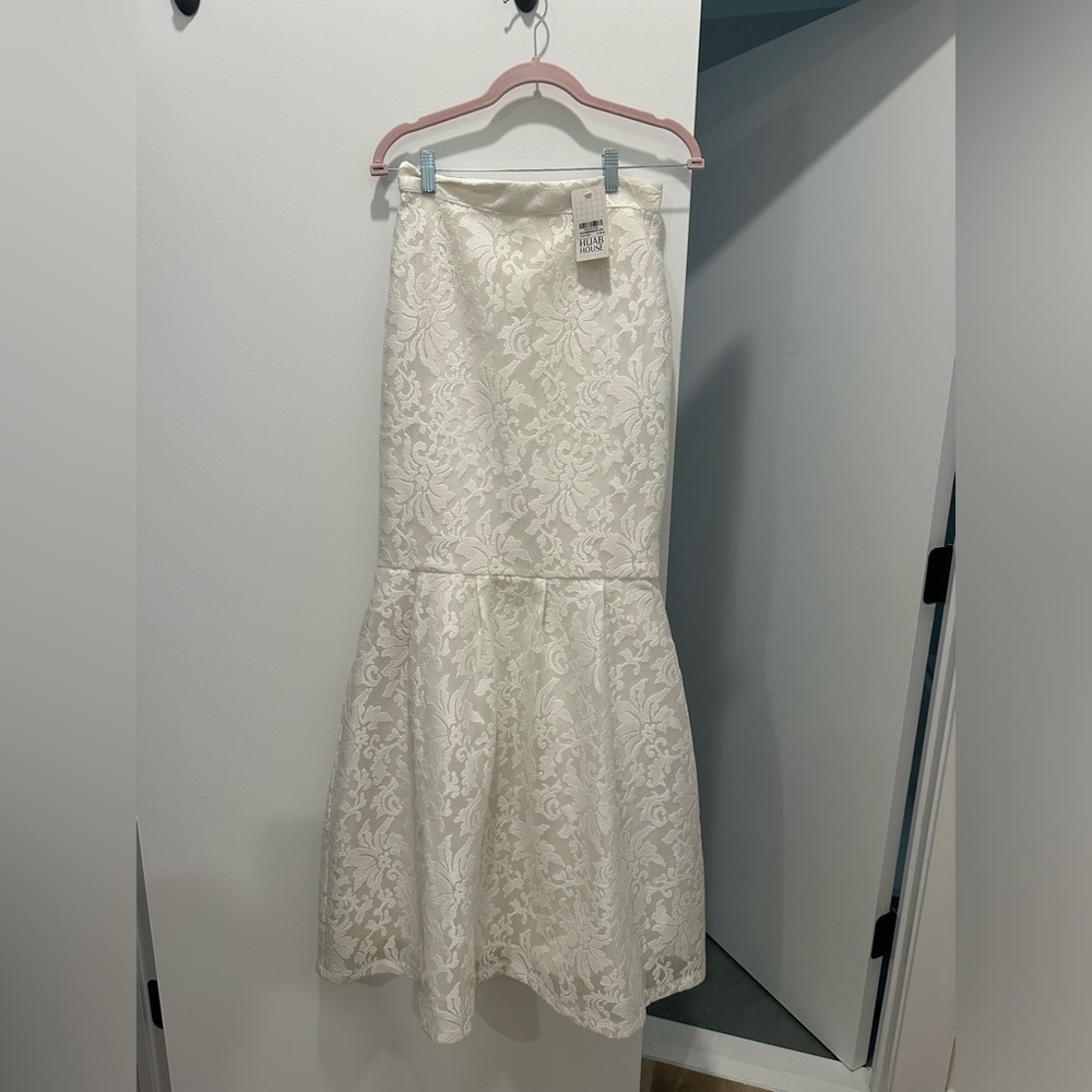 Hijab house peplum lace skirt